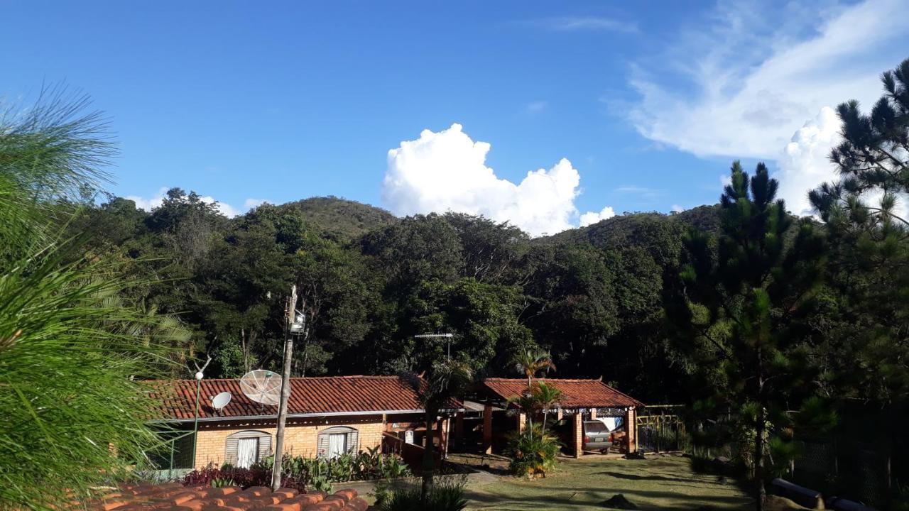 Aconchego Caminho Das Cachoeiras Rio Acima Bagian luar foto