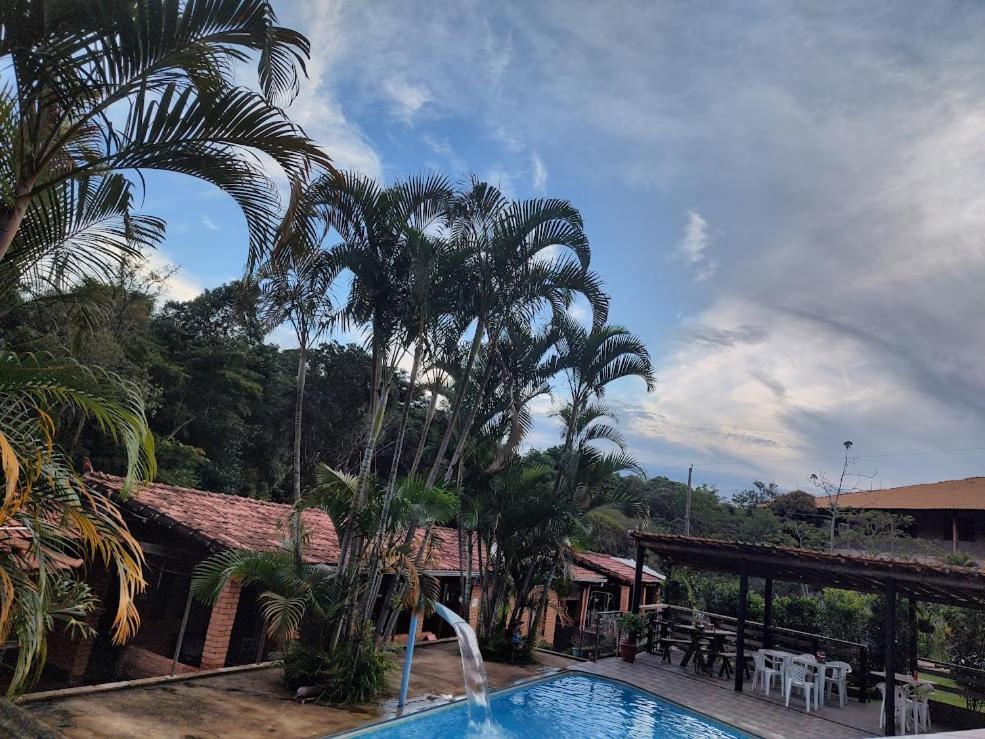 Aconchego Caminho Das Cachoeiras Rio Acima Bagian luar foto